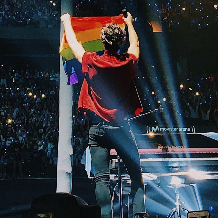 annlinoo's tweet photo. "En primer lugar, no soy gay. En segundo lugar, no debería haber ninguna diferencia si lo fuera o no" – Shawn Mendes

Gritalo rey https://t.co/VSsSa4pP9U