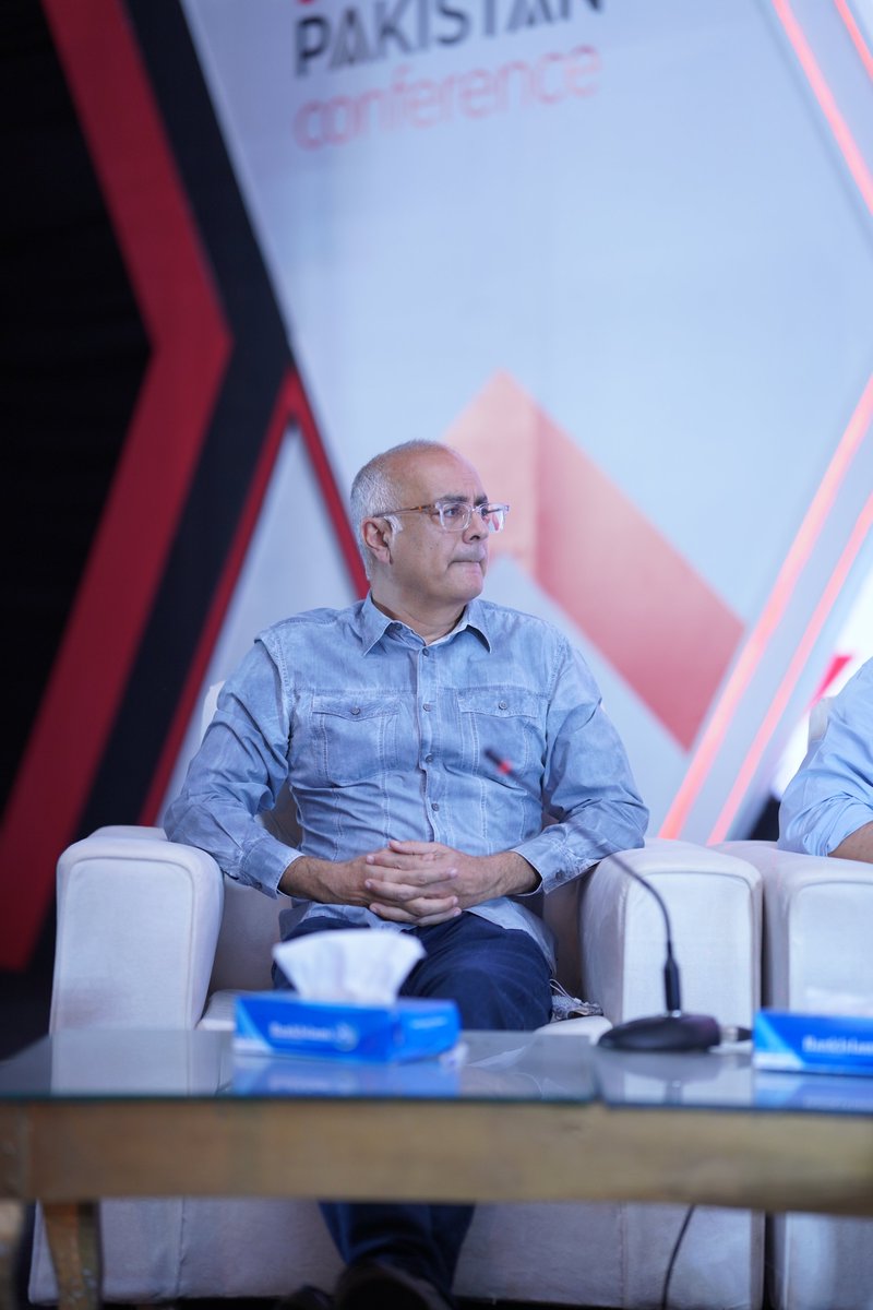 FutureFestPK's tweet photo. A panel on “Journey Beyond the Product Market Fit” was held which involved speakers comprising of
Waqar Azim Senior Director - @EpicGames
Mahoob Mahmood CEO - @KPLearning
M. Younus CEO @vfairs
Yamin Khan Senior PM - @OfficialZindigi https://t.co/78f3lIMXMl