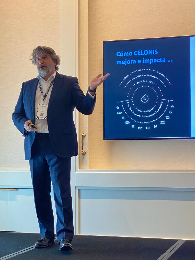 VASS_Company's tweet image. 👉Ignacio De Sopeña, Head of  Business Consulting, y Teresa Cristóbal, Continuous Improvement Program Manager-Business Development &amp;amp; Transformation @IKEASpain, han desvelado en #CelonisWorldTour, el caso de éxito de la implementación de @Celonis en el proceso de #OrderToDelivery.