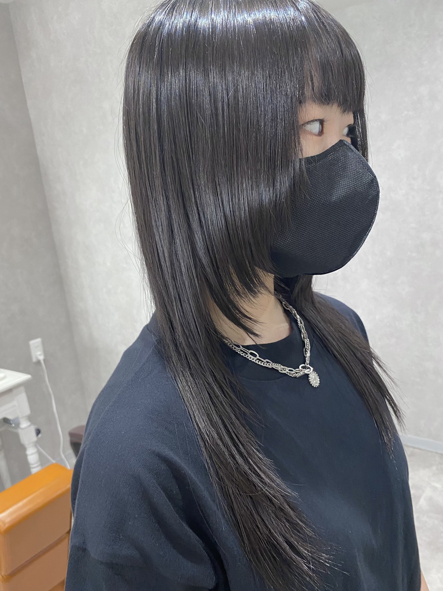 長沼彰憲 ウルフ美容師 ショート ボブ ハイトーンカラー ストレートでもカッコいい ウルフボブ ショートウルフ ミディアムウルフ ウルフヘア ウルフ ウルフショート ケアブリーチ Uverworld Bish アイナジエンド インナーカラー ミニウルフ