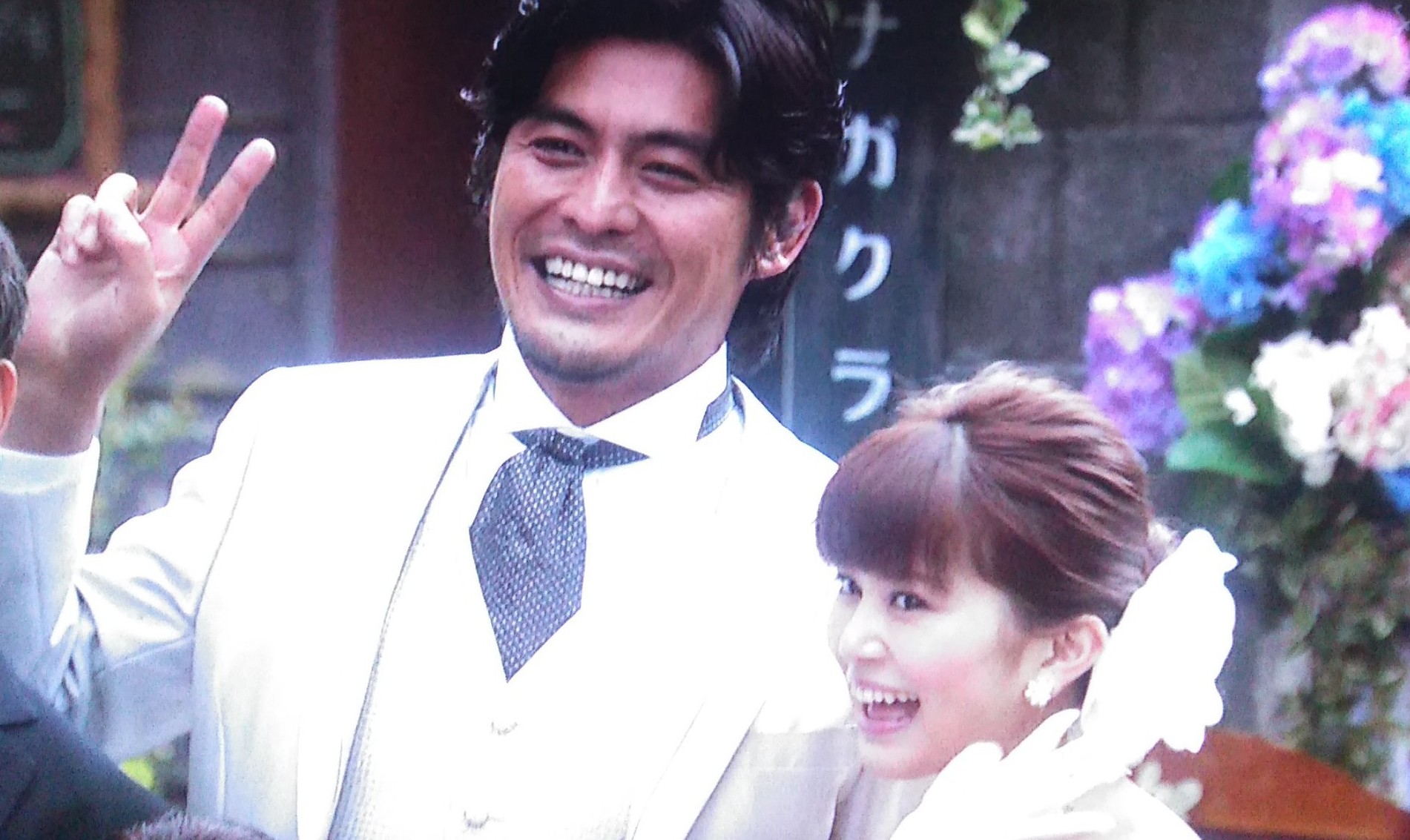 たみ 続 最後から二番目の恋 坂口憲二 佐津川愛美 真平 知美の結婚式 二人とも まばゆい笑顔 輝いてる さっつん可愛い T Co Amy8bc8rml Twitter