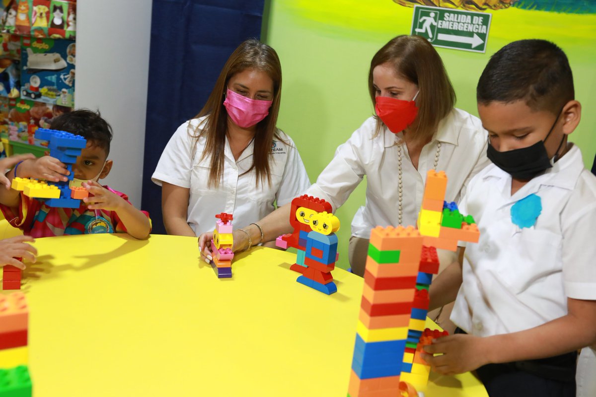 Panama STEM tweet media