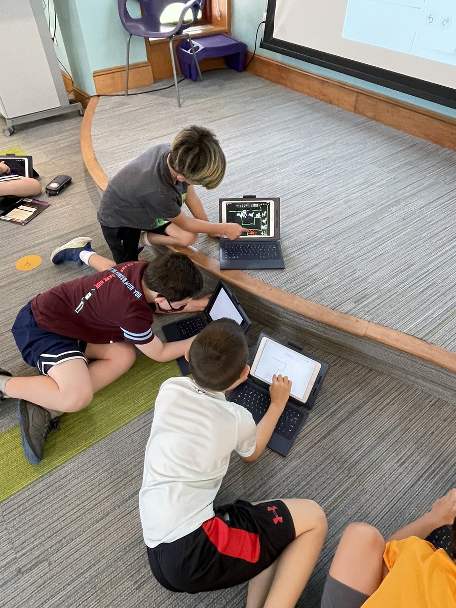 Esmoskowitz's tweet image. At RB’s #CodingCarnival🎪 2nd graders are creating their own mazes using commands to get their avatar to collect the gem! Loving this coding unit! @ceidem @tonyajwilson1 @RossCoops31 @chackerman1 @jculwellblock @AppleEDU #WeAreChappaqua