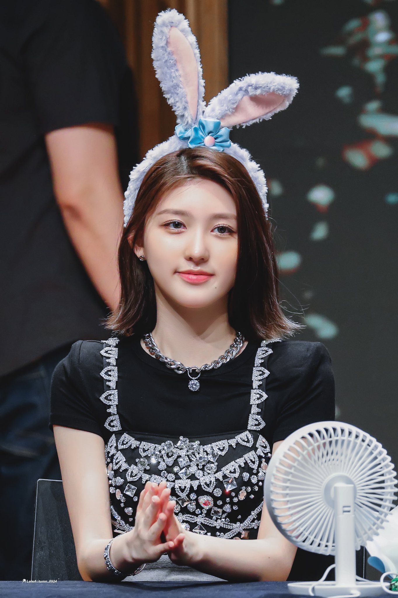 late-autumn-on-twitter-ive-gaeul