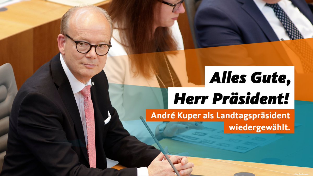 Wir gratulieren André #Kuper ganz herzlich zur Wiederwahl als Landtagspräsident.  
Herzlichen Glückwunsch, alles Gute und Gottes Segen für die neue Amtszeit #ltwnrw