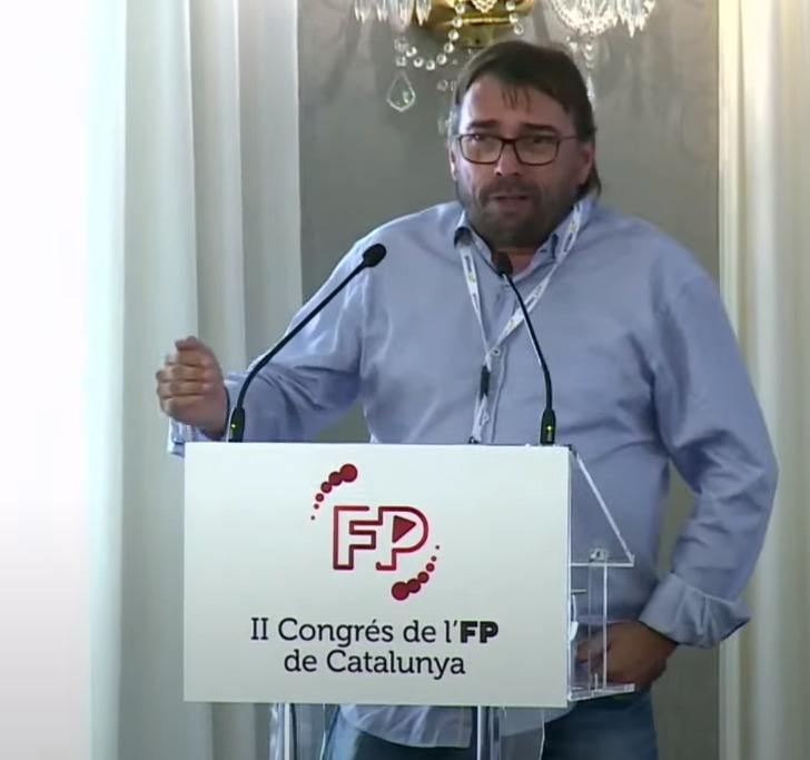 ugtcatalunya's tweet photo. @camilros participa en el II congrés de la FP, "si augmenten els salaris trobarem professionals."
"El paper ho aguanta tot, però hem de tenir d'una vegada per totes un veritable sistema de prospecció, per fer realitat l'encaix de l'oferta i la demanda "
#CongresFPCAT https://t.co/iTYJw5xa8a