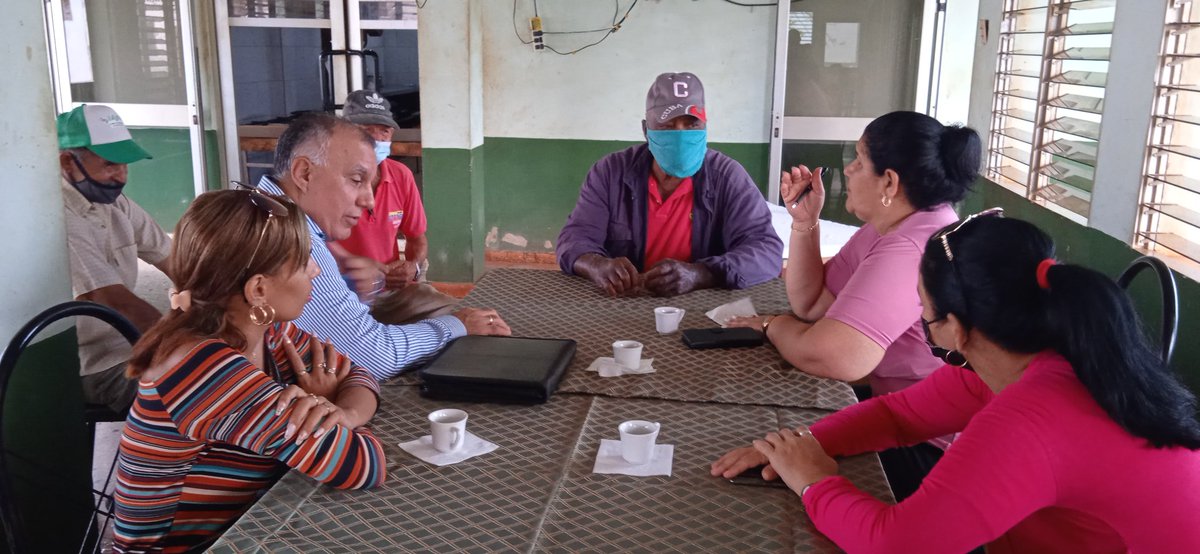 GiseArtemisa's tweet photo. En visita a la UCTB Experimentación de Campo Pulido #Alquizar @GladysArtemisa y @RicardoArtemisa intercambian con trabajadores y directivos del @AgricCuba para evaluar las potencialidades del centro y su aporte a la solución de necesidades internas que tienen la provincia
🔓🧵 https://t.co/2eNQfhHbZ9