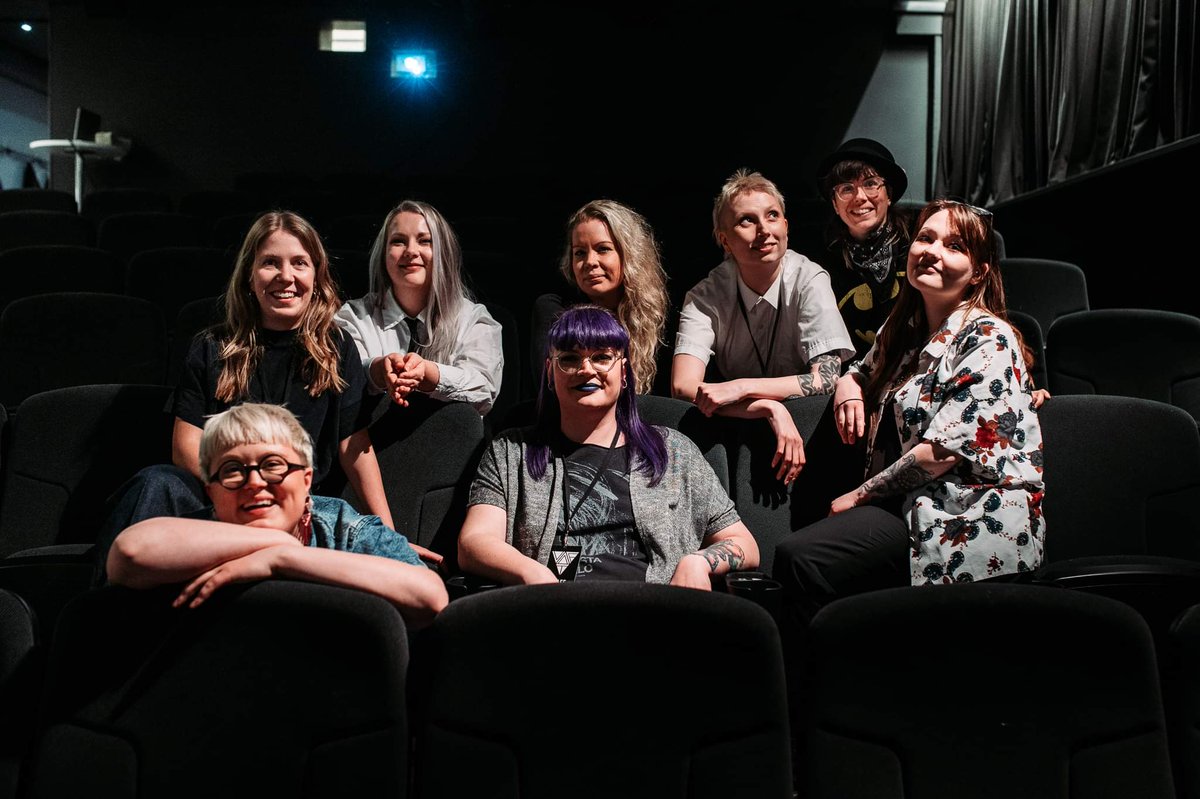 VAFT_'s tweet photo. Kiitos ja kumarrus kaikille VAFT 2022 -tapahtumaan osallistuneille ja sen mahdollistaneille tahoille! Erityisesti Suomen Kulttuurirahastolle, joka jälleen kerran pelasti päivän💚 sekä tietysti Turun kaupunki kolmevuotisesta sopimuskumppanuudesta.

Nähdään syksyllä 2023!
Ääriö ry https://t.co/k9MMTecKoM