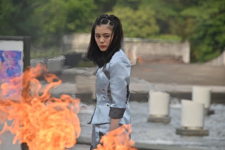 timejacker_ora's tweet photo. “เหอะ ไฟไหม้เนี่ยนะ ไร้สาระ”

“จัดการกันเองล่ะ”

* หยุดเวลาแล้วเดินหนีฝ่าวงเพลิงไหม้ออกไปแล้ว ไม่รับรู้ * https://t.co/wfnA2m8gIV