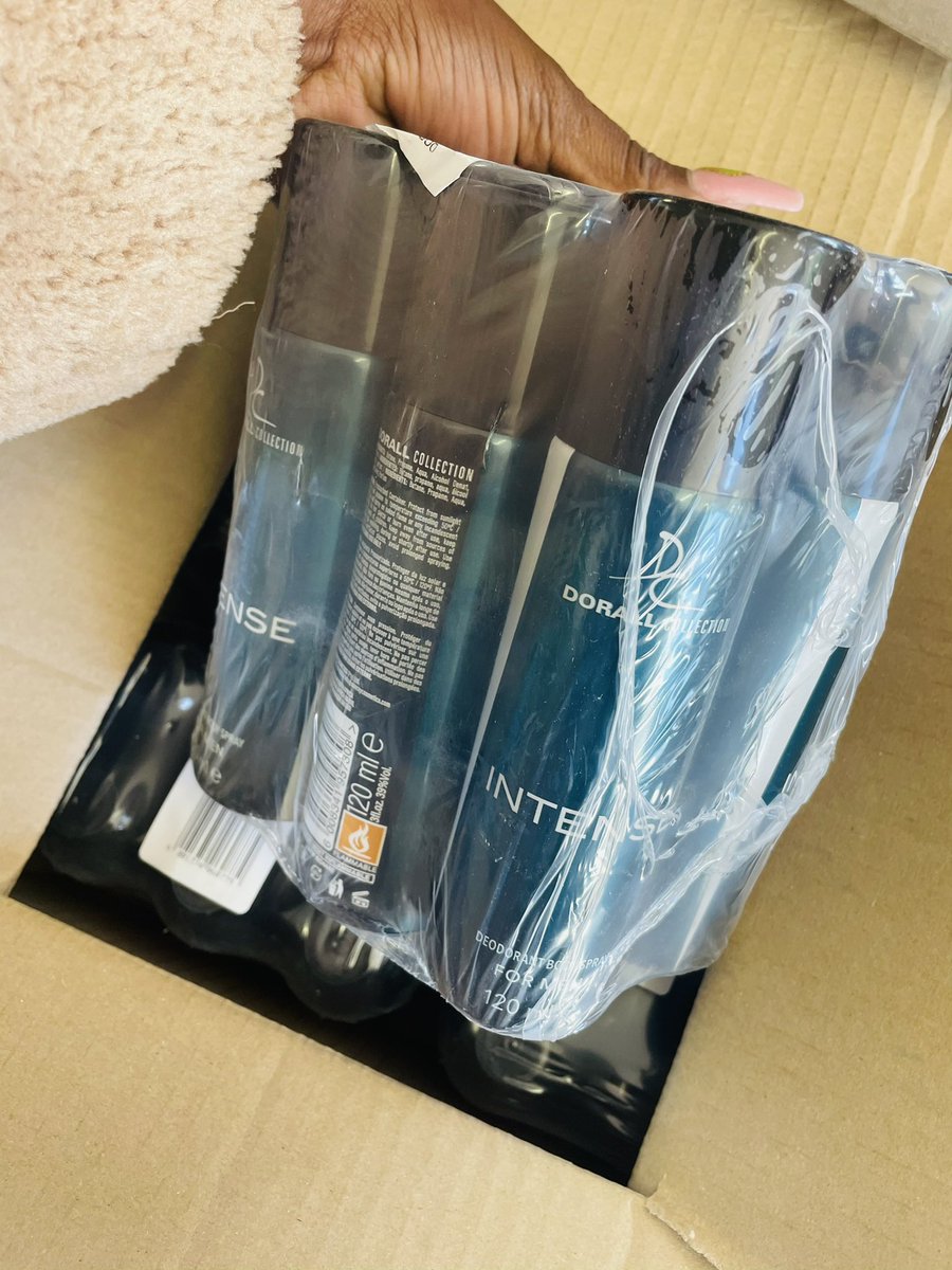 snenhlanhla_N's tweet photo. This week only. A single company that manufactures deodorants donated more than 300 of them in support of the #DeoDrive I tweeted about a week ago. Those RTs reached so many giving handsππ½ππ½ππ½ https://t.co/0olbKIEE5P