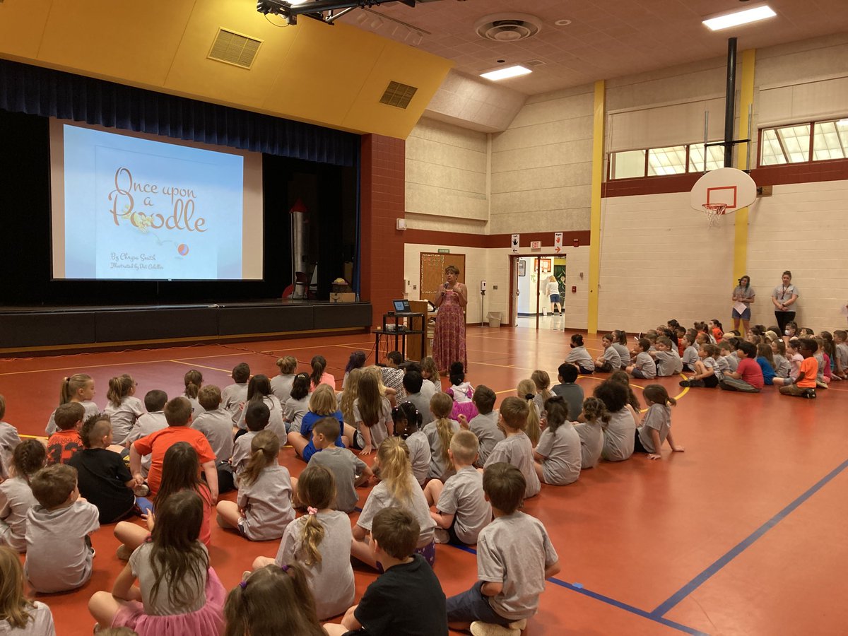 MKehlerLibrary's tweet photo. We kicked off our Reading Celebration with a fabulous author visit! Thank you Chrysa Smith for sharing your books with us. ⁦@YorkHavenElem⁩ ⁦@Wellbredbook⁩ ⁦@NESD⁩ #bobcatproud https://t.co/Mj4OOmRxCz
