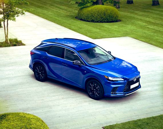 automotorcope's tweet photo. Este es el nuevo #LexusRX #SUV grande, quinta generación de un modelo con casi 25 años en el mercado. Con motores #phev y la gran novedad #Lexus su primer #hibrido turbo #RX500h con 371 cv y con tracción #DIRECT4 #coches #novedades #motor #auto #Radio @COPE #conductores https://t.co/2GwDjWZbtZ