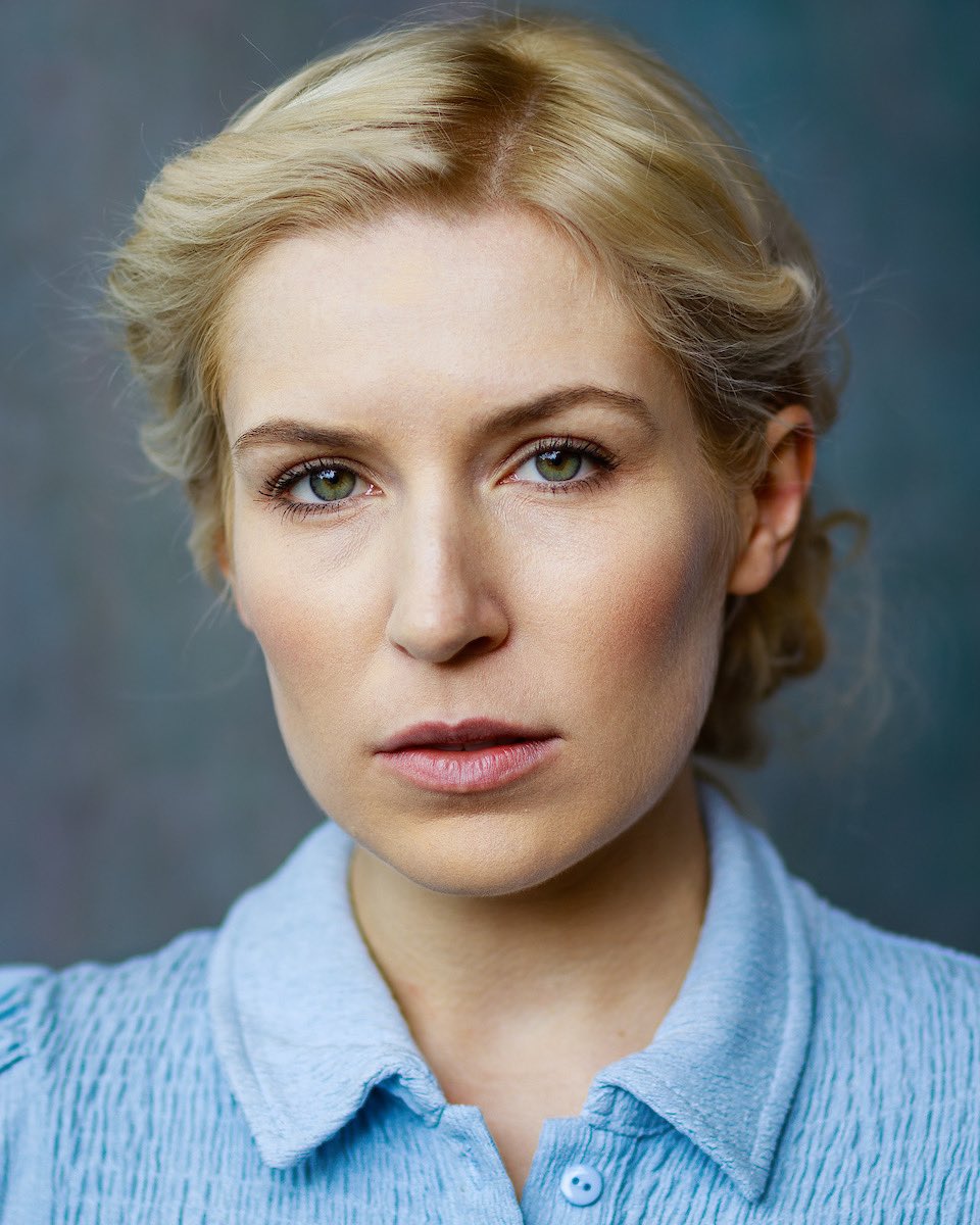 Love my new headshots from <a href="/NeilsonPhotos/">Colin #PHOTOGRAPHER</a> 😍 if anyone is looking for a Yorkshire Lass with a strong jaw and crows feet….here I am 

spotlight.com/1171-3425-3297

#actress #acting #yorkshireactress #casting