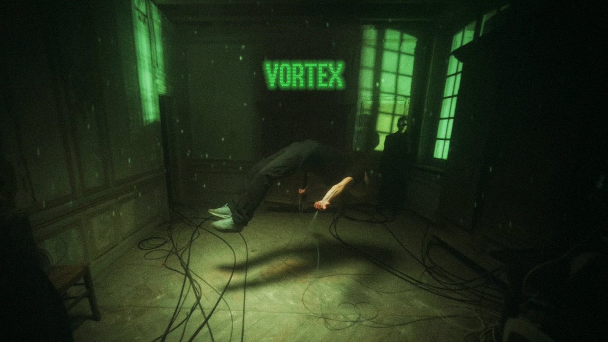 3emebureau's tweet photo. Rendez-vous à 18h pour découvrir le nouveau clip #VORTEX de @simonymusique 🔥🌀

https://t.co/yCUSMqTZeP https://t.co/Ph7zC92s7n