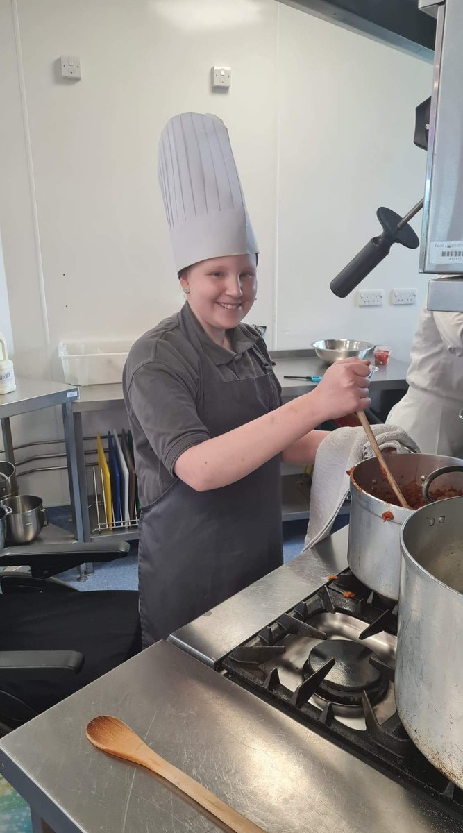 Claire Devenny tweet media