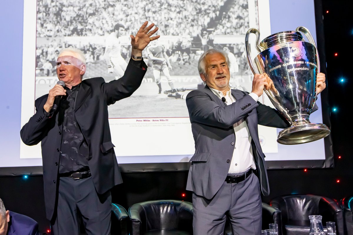 Av40T's tweet photo. Is there a better way to go into the #PlatinumJubilee weekend than with more photos of the #AV40 Double Championship Anniversary Dinner?

We're more than happy to oblige.

See more of Jonathan Hipkiss' images at: https://t.co/qnIyy7X8mZ

#UTV #AstonVilla #AVFC https://t.co/GXSW64h0CH