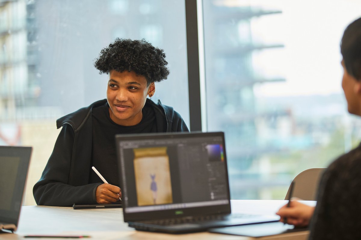 Are you looking to start a career in the digital, marketing or IT sectors? 

We currently have vacancies in ecommerce, digital marketing and IT support. 

See our full list and apply through our website: leedscitycollege.ac.uk/our-courses/ap…

#Apprenticeships #Leeds