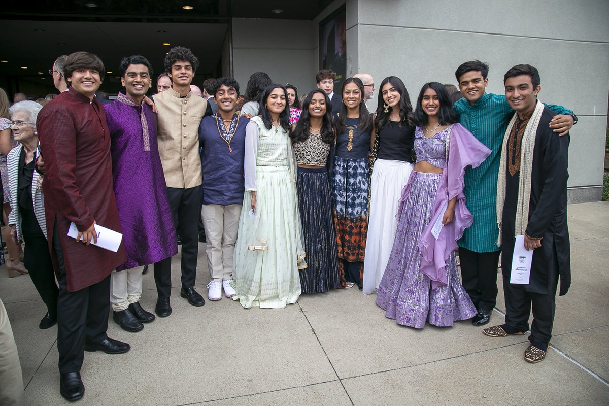 GreenhillSchool's tweet photo. Before Commencement, the Class of 2022 reflected on their time at Greenhill during a memorable Baccalaureate ceremony. https://t.co/cCxWbQSpdG
