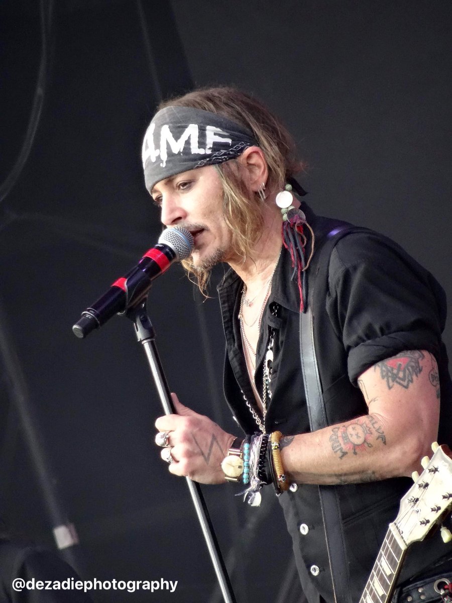 Festival Look Back: #JohnnyDepp performing with #HollywoodVampires - @GraspopMetal Meeting, Belgium 2018 Photo by @Dezadie #JusticeforJohnny @HollywoodVamps #FilmStar #Celebrity #ClassicRock #Rock #HairMetal #HardRock @AliceCooper #Alternative #AlternativeRock #HorrorMovies