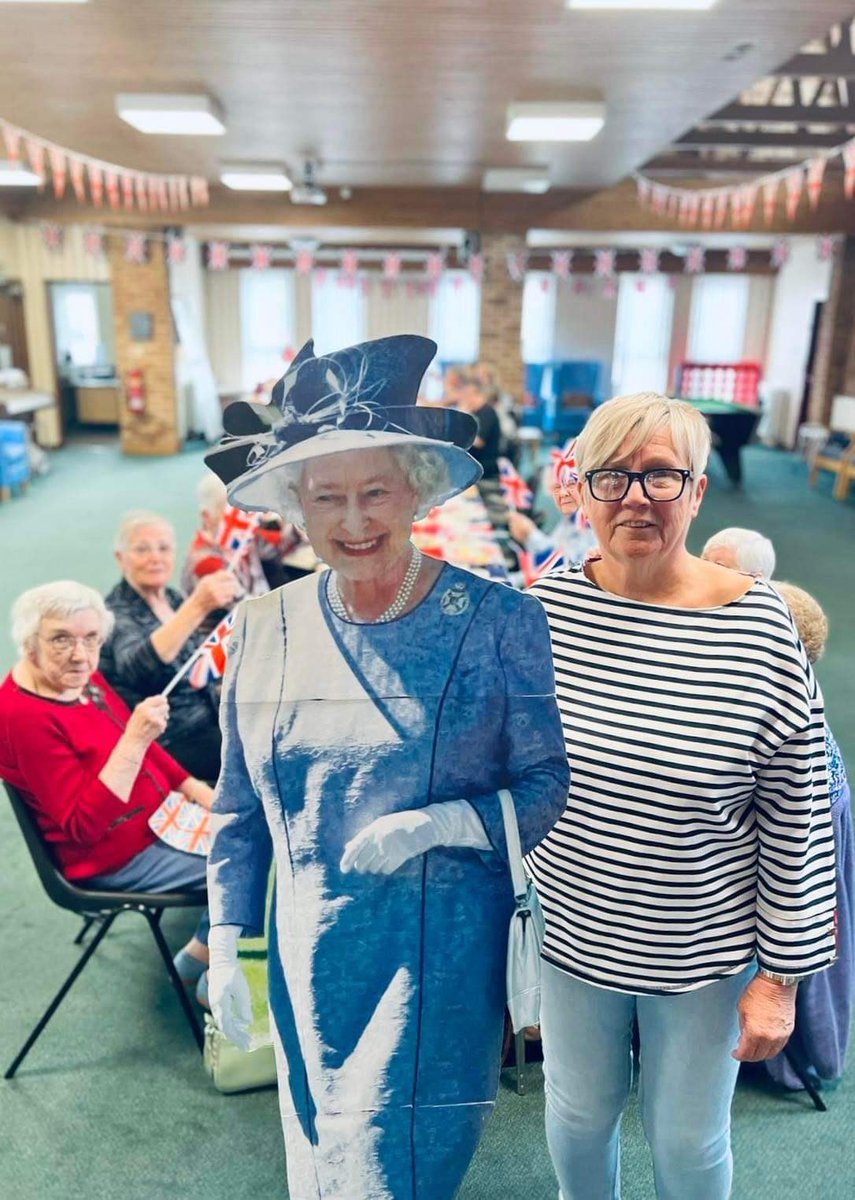 snmccll's tweet photo. First day volunteering  with CASS and look who I met, mind you I think I spent more time talking than helping 🤣 https://t.co/0302JoAsQV