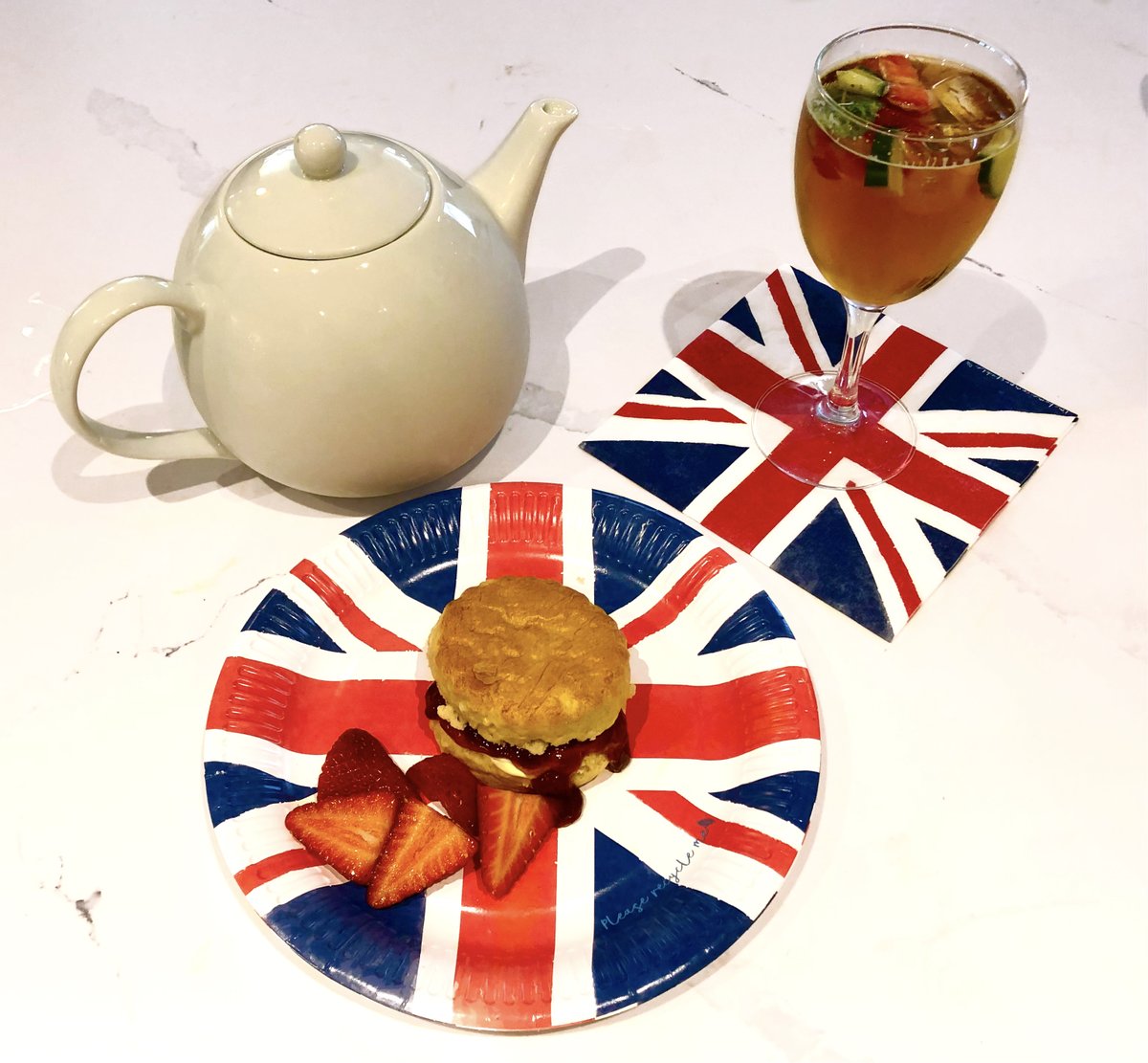 Here at NOAH we’re having a right royal celebration. Scones, clotted cream, jam and strawberries. And a big ol’ teapot full of Pimm’s.
#Jubilee #Pimmsoclock #creamorjamfirst