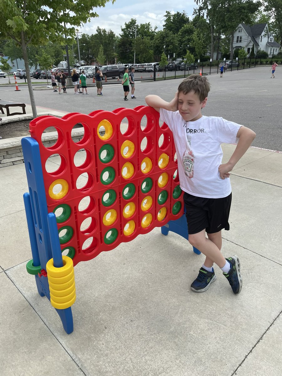 Getting beat repeatedly by a 4th at recess!? 😳🤪 #cfChooseCourage Does that mean I’m demonstrating courage in losing?