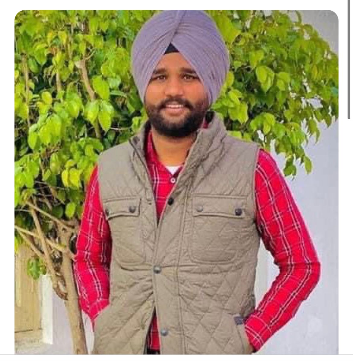 BB__Ashu's tweet photo. LAW &amp; ORDER HAS TOTALLY COLLAPSED UNDER @AAPPunjab GOVERNMENT...

Another young life lost in Punjab.

My condolences to family of 24 year old Lovepreet Singh of Batala who died in incident of firing outside Khalsa College Amritsar. https://t.co/zkPJOx6Vn3