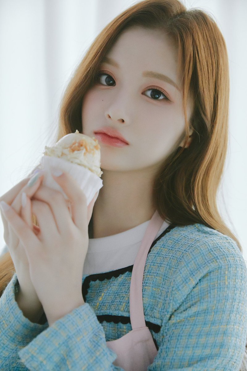 seolsullyoon's tweet photo. https://t.co/Uitr9nades 🧁 https://t.co/0TTUAAiFuL