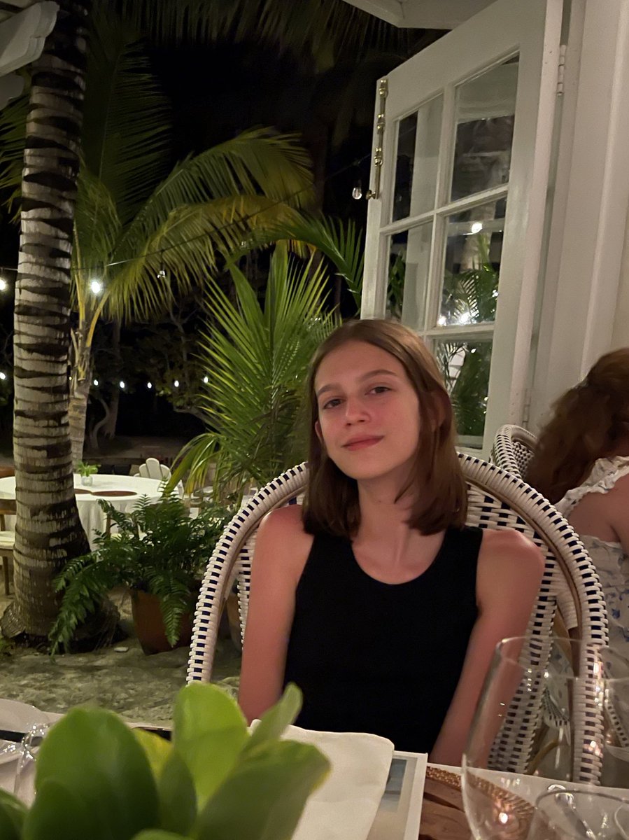 BreezyWeekes's tweet photo. HAPPY 14th BIRTHDAY to our Amélie!! I’m always so proud of you and I love you with all my heart❤️ 🎉 https://t.co/S8ESC9Clql