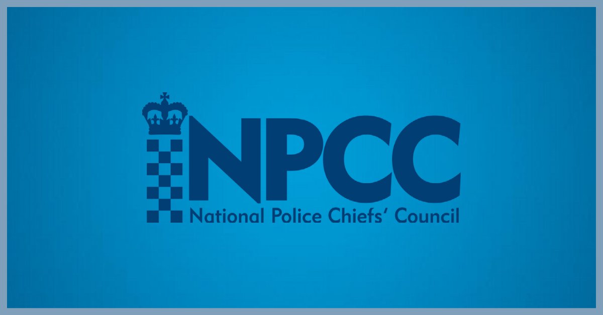 PoliceChiefs's tweet photo. A huge congratulations 👏 to all those in the police service who received recognition in the Queen’s Birthday Honours List for their commitment to public service and dedication to keeping their local communities safe. Full list here: https://t.co/thY887NM4b https://t.co/BeulARPof0