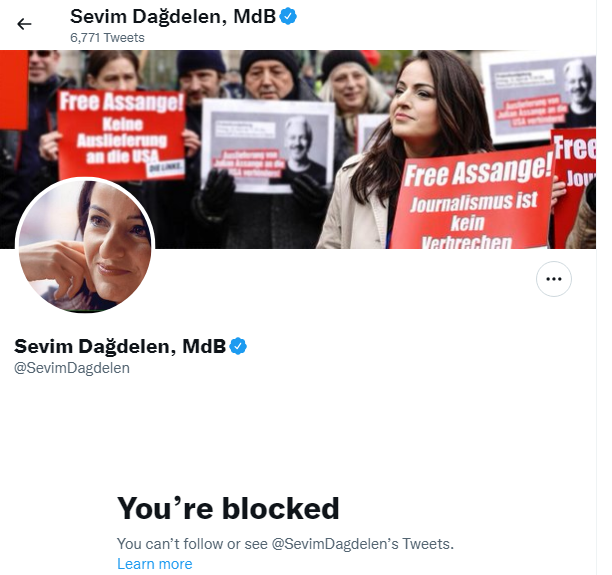 NorFalse's tweet photo. @leonie_stella9 Bin von ihr geblockt, weil ich sie darauf hingewiesen habe, dass sie im Duett mit Wagenknecht twittert.
Unterirdisch.
Sie gehört ja auch zu den Erstunterzeichnerinnen des #Wagenknecht Aufrufs „Für eine #PutinLiebe“ oder so ähnlich.
https://t.co/w2uQ5RWTuL https://t.co/ccTxKUGC7E