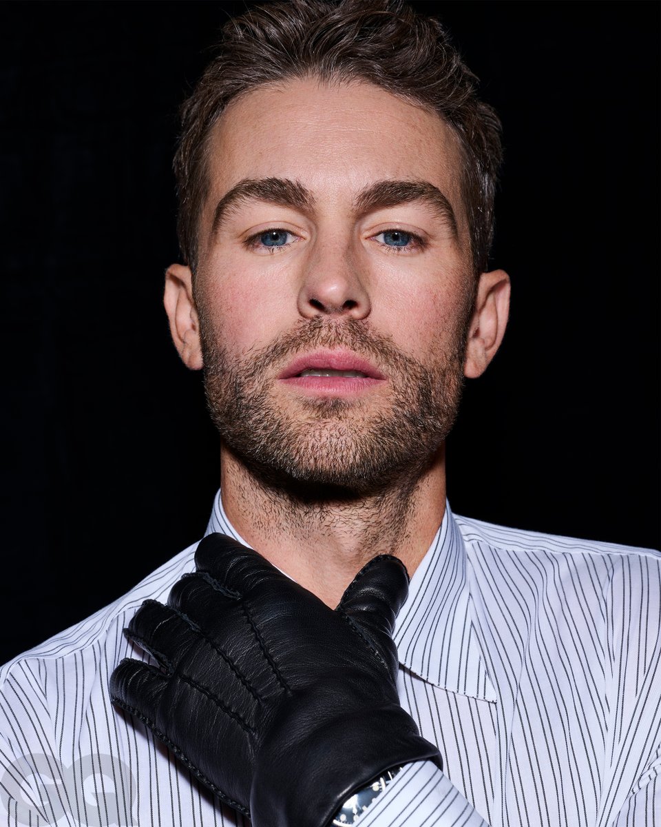 GQMagazine's tweet photo. “Occasionally on Instagram I'll get a, ‘F--k you, fish guy. You think it's funny to make fun of Aquaman?’” @chacecrawford #TheBoys https://t.co/lf2xigTXj5 https://t.co/RFoLUmdXI9