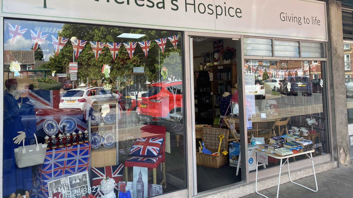 david3012's tweet photo. Finally got to visit the @StTeresas shops in #Cockerton and #Mowden today. Lovely welcome and great to meet more of our fabulous volunteersโฆ.on #VolunteersWeek too! Hospice care relies so much on volunteers and charity - we couldnโt do it without you! https://t.co/bu5LyBijHJ