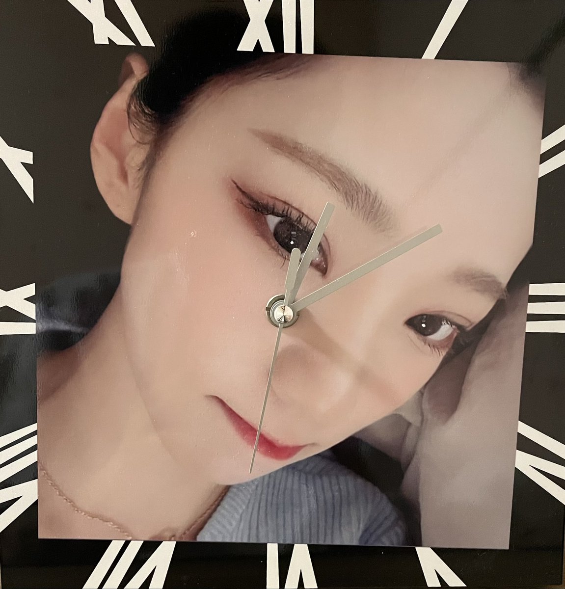 lee_summer_0110's tweet photo. (퀸덤2 파이널 #우주소녀 문자투표 이벤트)

6/2일 퀸덤2 파이널 생방송때 
‼️우주소녀‼️ 투표해주시는분께 2명 뽑아 각각 여름이시계 or 계좌로 3만원 보내드려용😊

참여방법 : RT + 맨션으로 투표인증

우정아닌 모든분들도 참여⭕️
타그룹 중복투표❌
문자삭제❌

당발후 DM으로 재확인할게요^^ https://t.co/jgiv6Rpis1