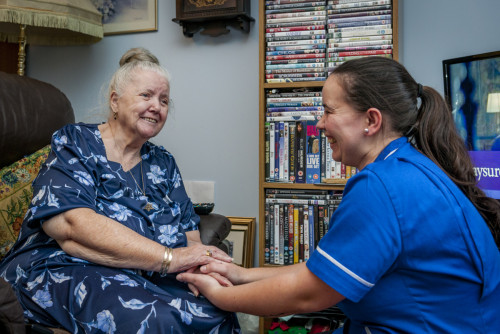 CaremarkOldham's tweet photo. "I want to make a difference", "I want to give back to my community", "I turn people's lives around!"
These are just some of the things Caremark staff have said.

If you share these values and are looking for a rewarding job, we are recruiting.

To apply, ring on 0161 627 0891 https://t.co/us8PGy4ci9