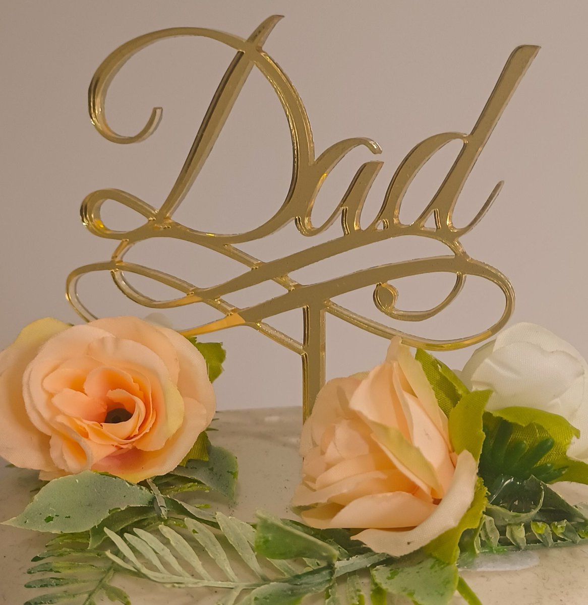 3littledesserts's tweet photo. Excited to share the latest addition to my #etsy shop: Happy Father's Day Acrylic Cake Topper, Dad Celebrations, Dad Party, Best Dad Ever https://t.co/fLozms03in #gold #fathersday #plastic #fathersdaycake #fathersdayparty #dadcaketopper #daddycaketopper #daddycake #cak https://t.co/9zpiIrbgyo
