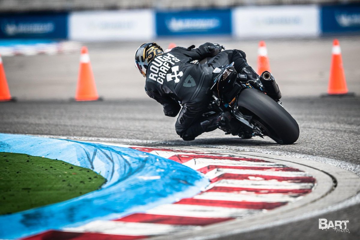 Ride into the week like. 
Team Rough Crafts rider <a href="/ec502/">killol bhatt</a> 
Photo by @bart_516