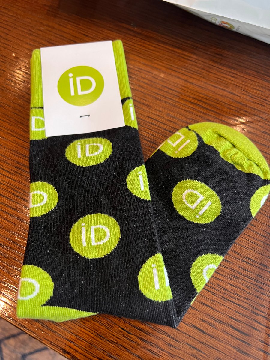 ORCID_Org's tweet image. They&apos;re baaaack! 🎉🧦 👀 #SSP2022 #ORCIDatSSP #ORCIDat10