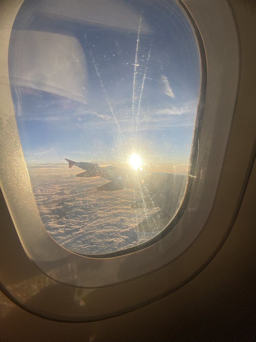 #flying 🛬🏡🥱😴