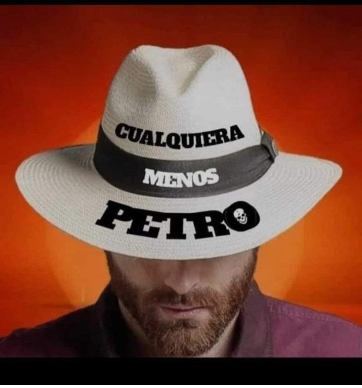 Pura_Miel's tweet photo. #ADiosRogando 
#YConElMazoDando 

Mi abuela solía decir … 

A buen entendedor con pocas palabras bastan … 

#ColombiaPaSegundaVuelta 🇨🇴 
#PetroElChávezColombiano 🇨🇴 https://t.co/3QXGrXr00P
