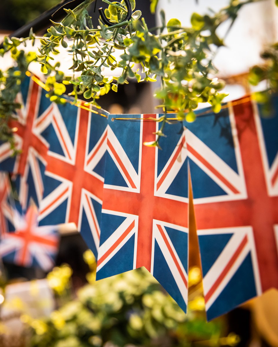 MellSquare_UK's tweet photo. Jubilee celebrations have begun in #MellSquare 🇬🇧

Check out how you can get involved in our latest blog post: https://t.co/51TlEVZ9Uc

#SolihullEvents https://t.co/cWQvD4vLfO