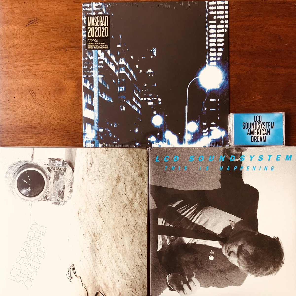 TRecsss's tweet photo. Junio llegó como una cigüeña musical.
Estos álbumes recién llegados ya están en nuestra tienda en línea:
https://t.co/1O00j3pv7l
En nuestro local los esperamos de 2-9pm.
#destroyer #lcdsoundsystem #warpaint #godspeedyoublackemperor #messesque #dirtythree https://t.co/GM5Jt6Iio4