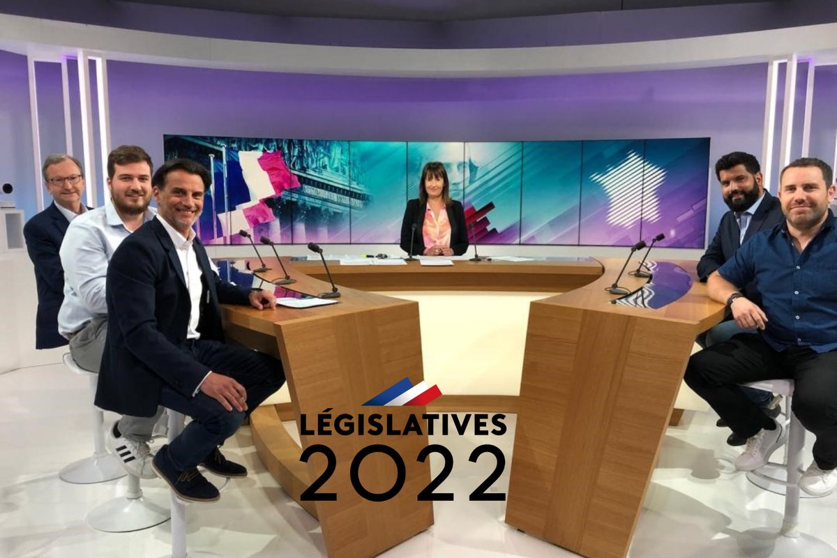 France 3 Aquitaine (@f3aquitaine) on Twitter photo #legislatives2022 : débat entre candidats de la 6e circonscription des Pyrénées-Atlantiques #paysbasque #Circo6406
VIDÉO ▶ france3-regions.francetvinfo.fr/nouvelle-aquit…
Cc <a href="/F3euskalherri/">France3 Euskal Herri Pays Basque</a> @FlorianRinguede <a href="/lehesran/">le hesran christine</a> <a href="/bru_vincent/">Vincent Bru</a> @TomDuboisRobin1 <a href="/FabriceBACH2022/">Fabrice-Sébastien Bach</a> <a href="/jouvet_p/">Philippe Jouvet</a> @peio @PeioIZATE #legislatives2022 : débat entre candidats de la 6e circonscription des Pyrénées-Atlantiques #paysbasque #Circo6406
VIDÉO ▶ france3-regions.francetvinfo.fr/nouvelle-aquit…
Cc <a href="/F3euskalherri/">France3 Euskal Herri Pays Basque</a> @FlorianRinguede <a href="/lehesran/">le hesran christine</a> <a href="/bru_vincent/">Vincent Bru</a> @TomDuboisRobin1 <a href="/FabriceBACH2022/">Fabrice-Sébastien Bach</a> <a href="/jouvet_p/">Philippe Jouvet</a> @peio @PeioIZATE