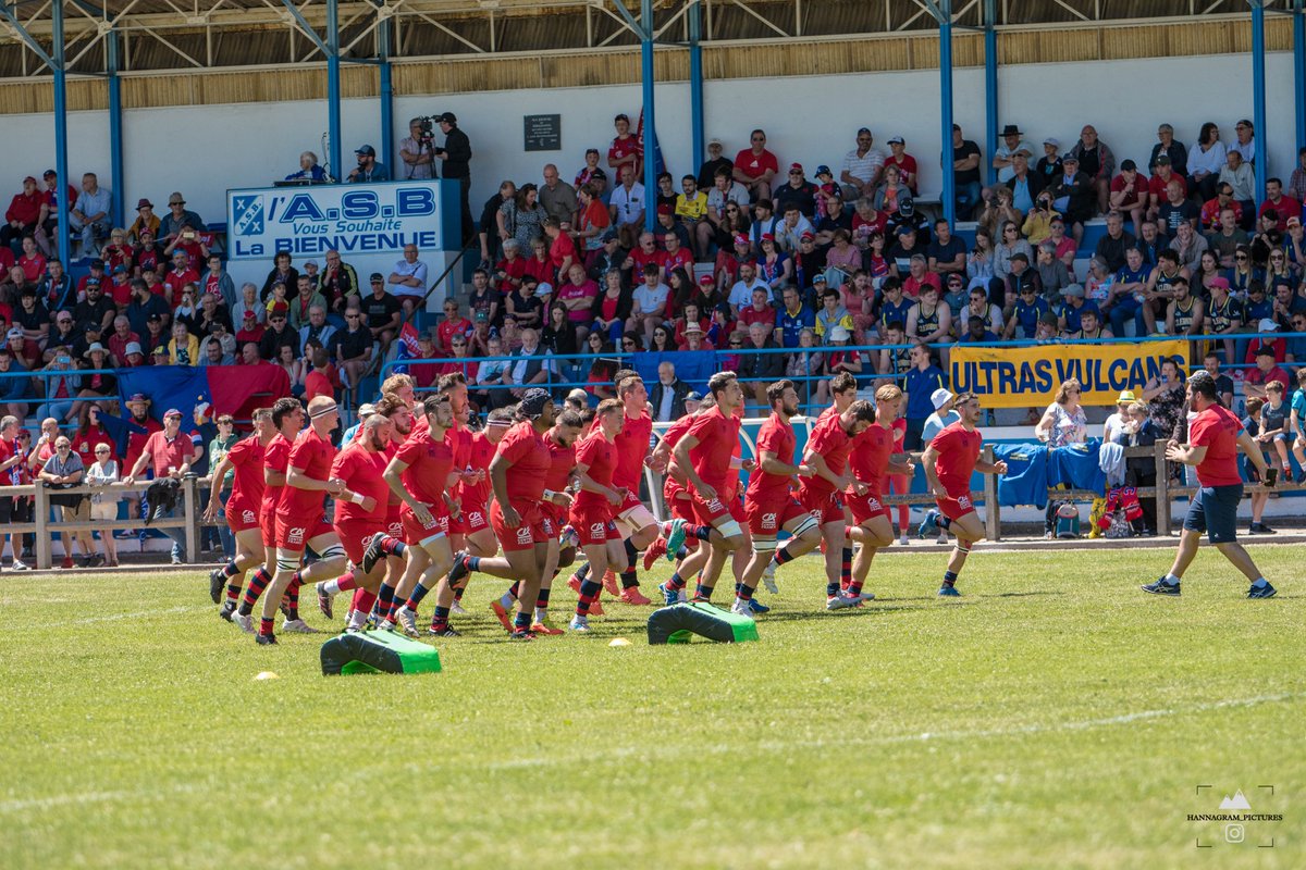SArugbyofficiel's tweet photo. #SAASM 

📸Toutes les photos de ce derby sont disponibles sur notre page Facebook @SArugbyofficiel ! 
Merci à Hanna Holierhoek et à Bob pour ces belles images. 

#SAfamily #StadeAurillacois #RugbyAuvergnat 
🔴🔵🏈🏈💪💪 https://t.co/x5Ne7ZcyWC