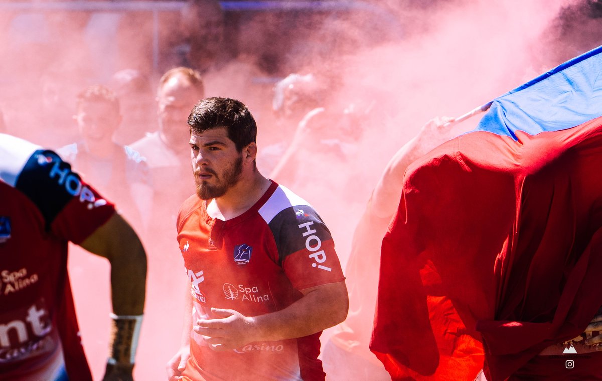 SArugbyofficiel's tweet photo. #SAASM 

📸Toutes les photos de ce derby sont disponibles sur notre page Facebook @SArugbyofficiel ! 
Merci à Hanna Holierhoek et à Bob pour ces belles images. 

#SAfamily #StadeAurillacois #RugbyAuvergnat 
🔴🔵🏈🏈💪💪 https://t.co/x5Ne7ZcyWC