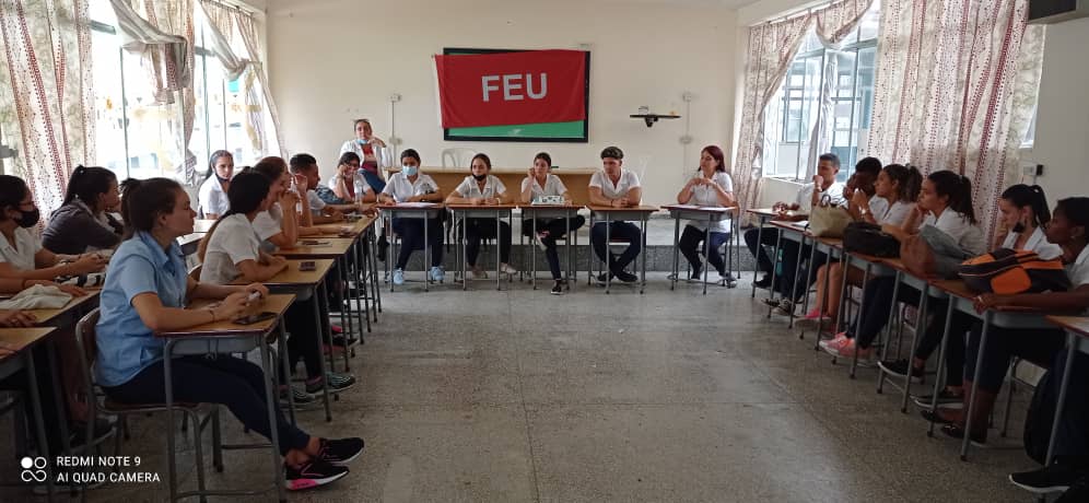 FeuCuba's tweet photo. #RevolucionandoLaFEU @CienfuegosFeu inicia su 10mo congreso en las brigadas. 
❤️🇨🇺✊ Ya esto arrancó!!!! 

@DiazCanelB @DrRobertoMOjeda @RPolancoF @Karli_SantanaR https://t.co/iKIb9eqbBY