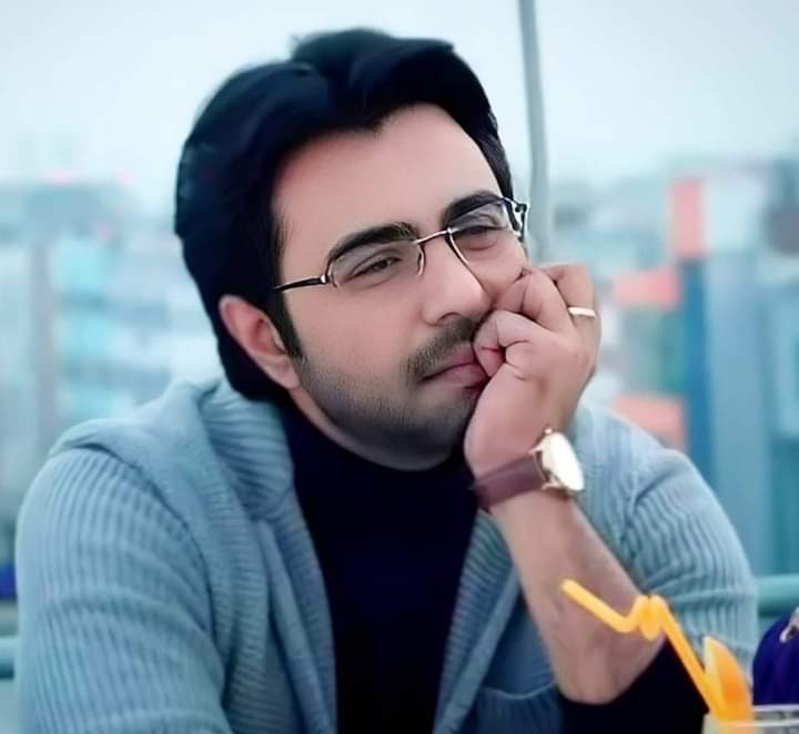 diyaSen76376951's tweet photo. AHHHH He's looking sooo cutee ...
Mashallah ....... 💜

@apurba_official #ZiaulFaruqApurba https://t.co/RDHnwb6Dmm