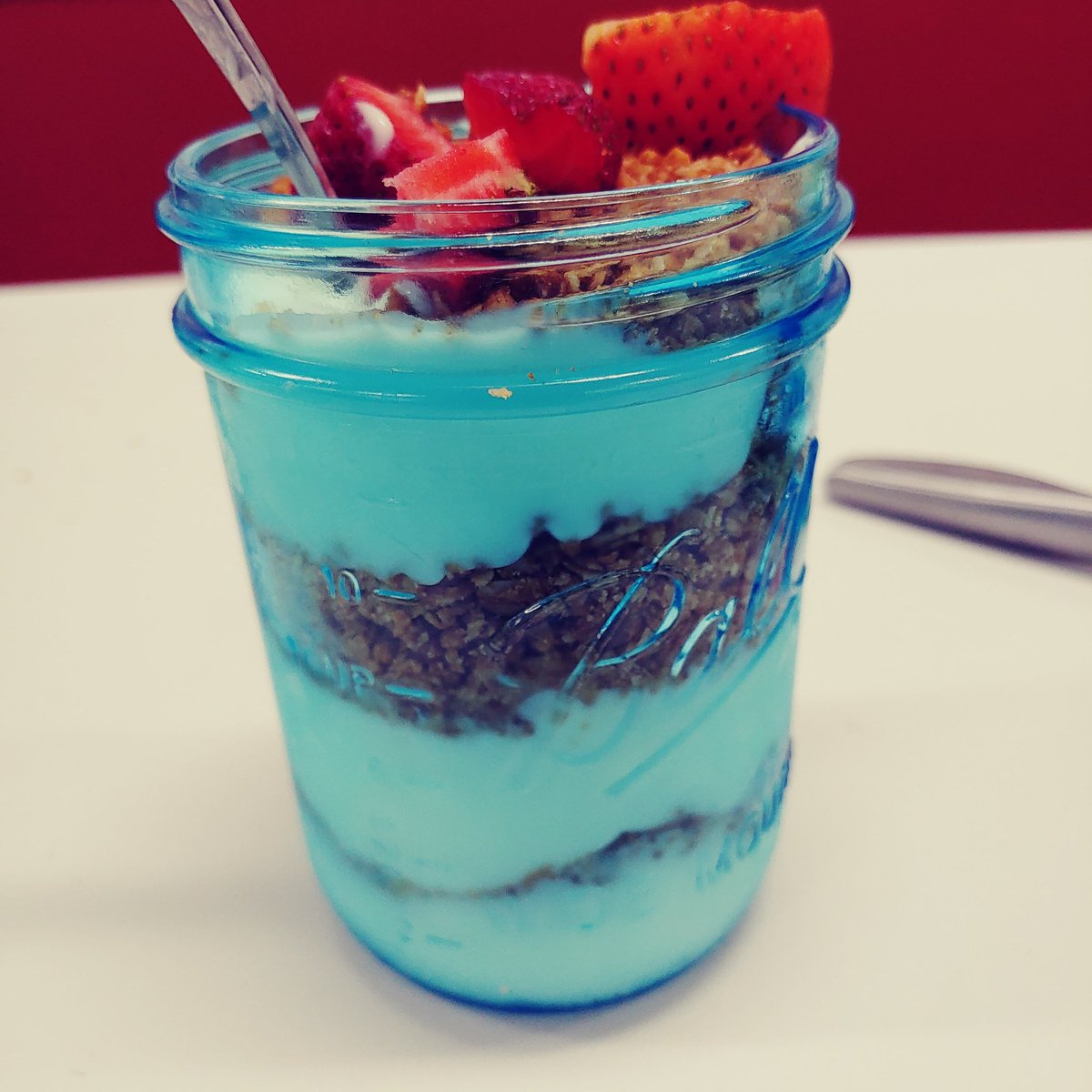 Triversman's tweet photo. Student taught lessons: the perfect parfait! #reedsvillesd https://t.co/mxPYj66rL1