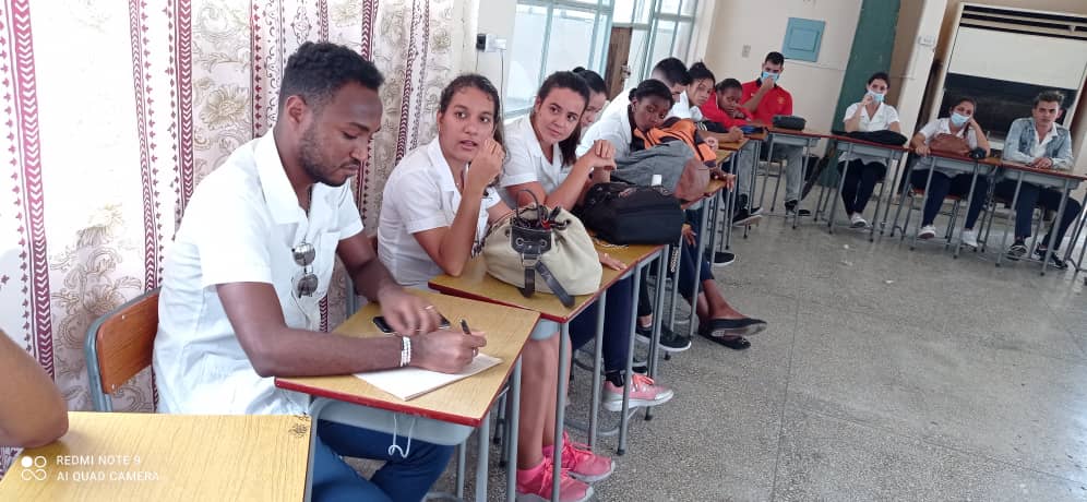 FeuCuba's tweet photo. #RevolucionandoLaFEU @CienfuegosFeu inicia su 10mo congreso en las brigadas. 
❤️🇨🇺✊ Ya esto arrancó!!!! 

@DiazCanelB @DrRobertoMOjeda @RPolancoF @Karli_SantanaR https://t.co/iKIb9eqbBY