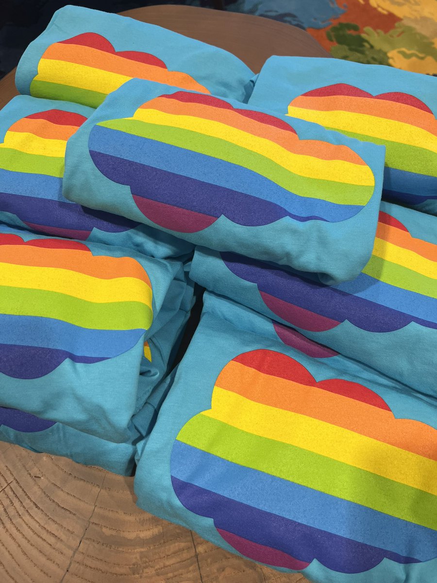 jackiedavissays's tweet photo. #Donut kill our vibe ๐ณ๏ธโ๐ Weโre celebrating #NationalDonutDay ๐ฉ and #PrideMonth @Salesforce with a #Rainbow Donut Social ๐ โ๏ธ
Donuts from @simplydonedonut
-
#Salesforce #Atlanta #LGBTQ #EqualityForAll #RainbowDonuts #pride #Outforce #ATL #Ally #SalesforceJobs #SalesforceOhana https://t.co/Orin328tLA